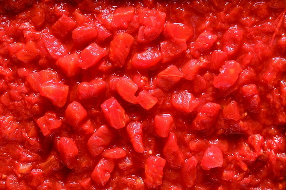 チリオ　カットトマト　　　　　　　　　　２．５５ＫＧ