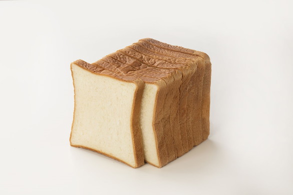 タカキ　ＴＦスライス食パン　８枚　　　　　　　　１斤