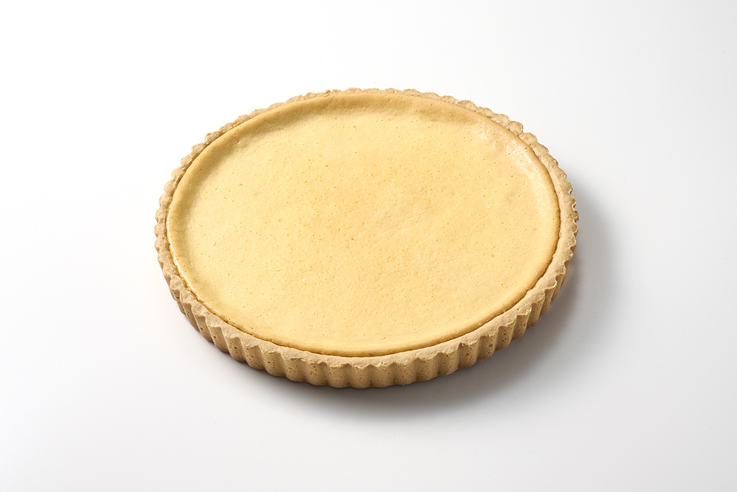フリーカットケーキ　ベイクドチーズタルト（北海道産生クリーム使用）（ホール）