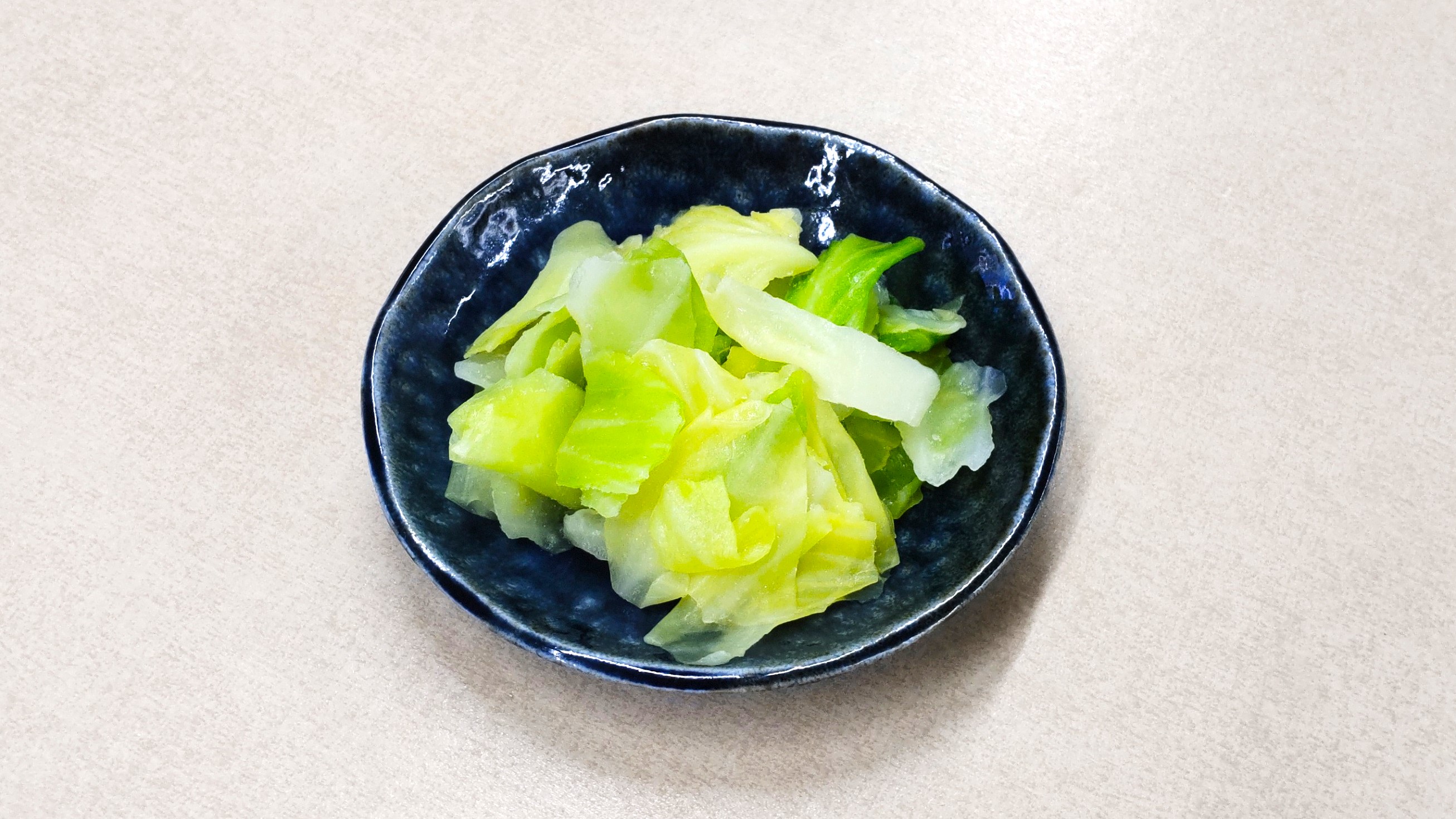 中国産　便利な自然解凍品　乱切りキャベツ　500g