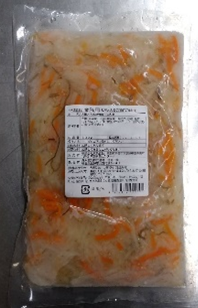 大根と人参の甘酢ごま和え