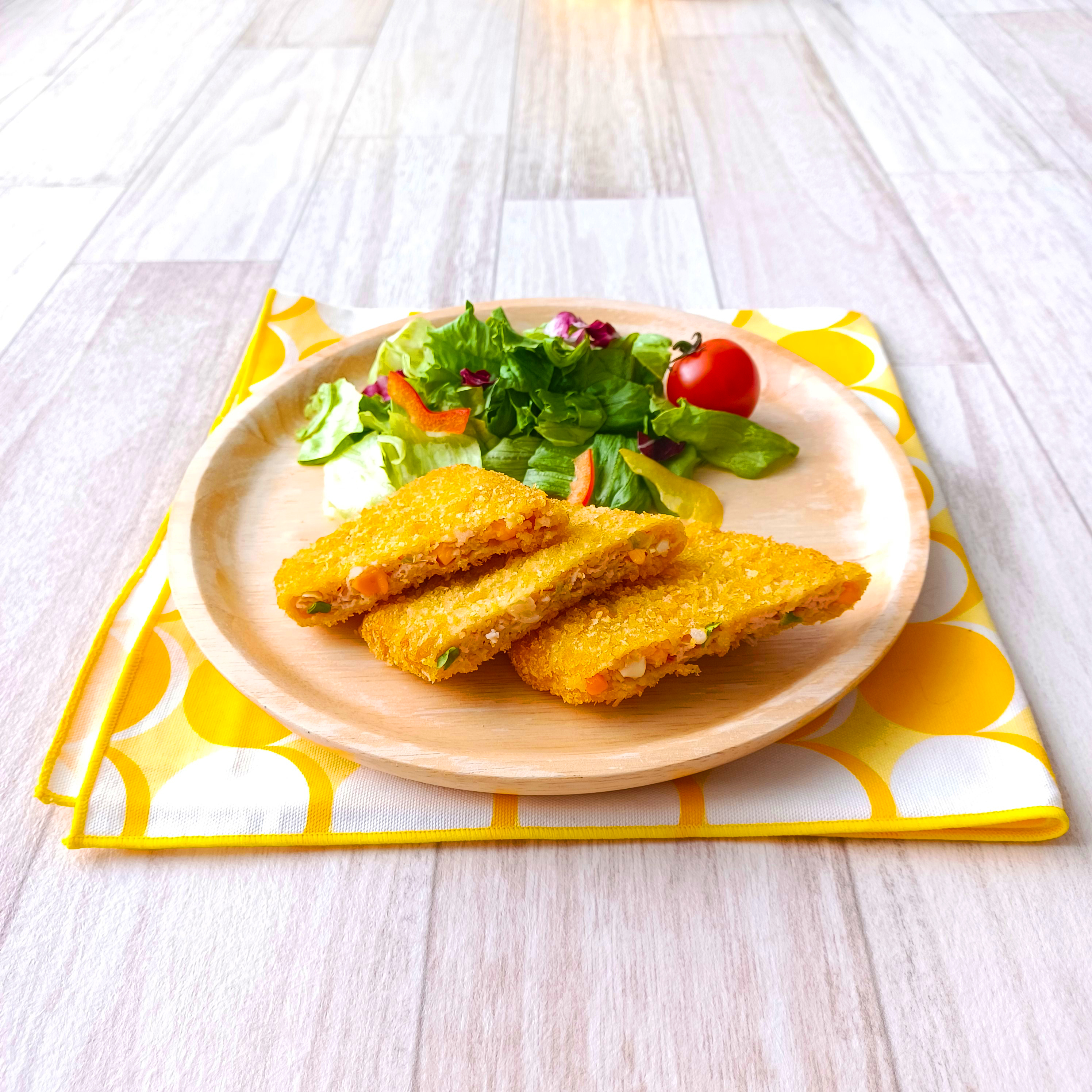 業務用えびと3種のチーズメンチカツ12枚入　MDシール入