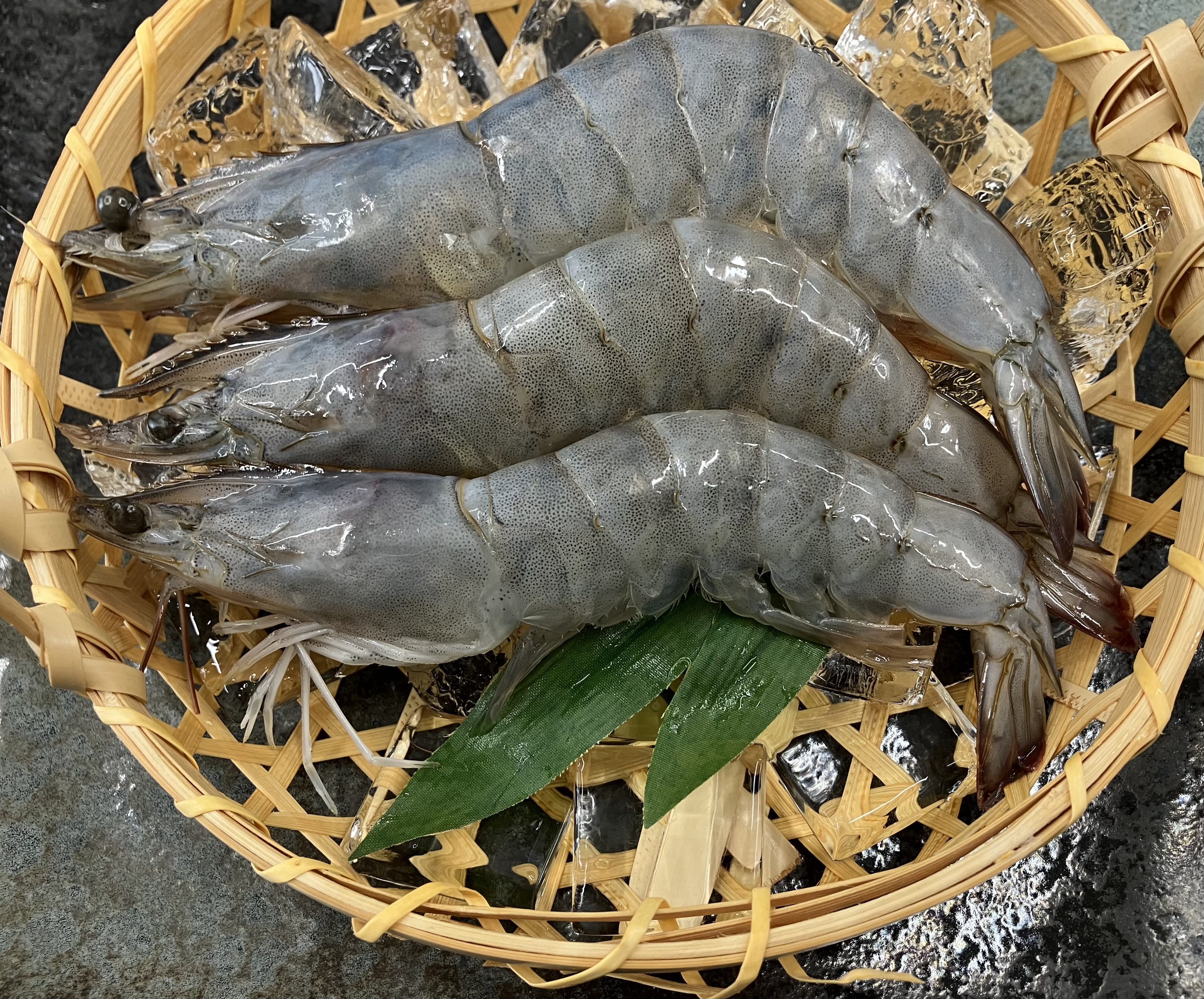 神の海老有頭バナメイ海老IQF30/40