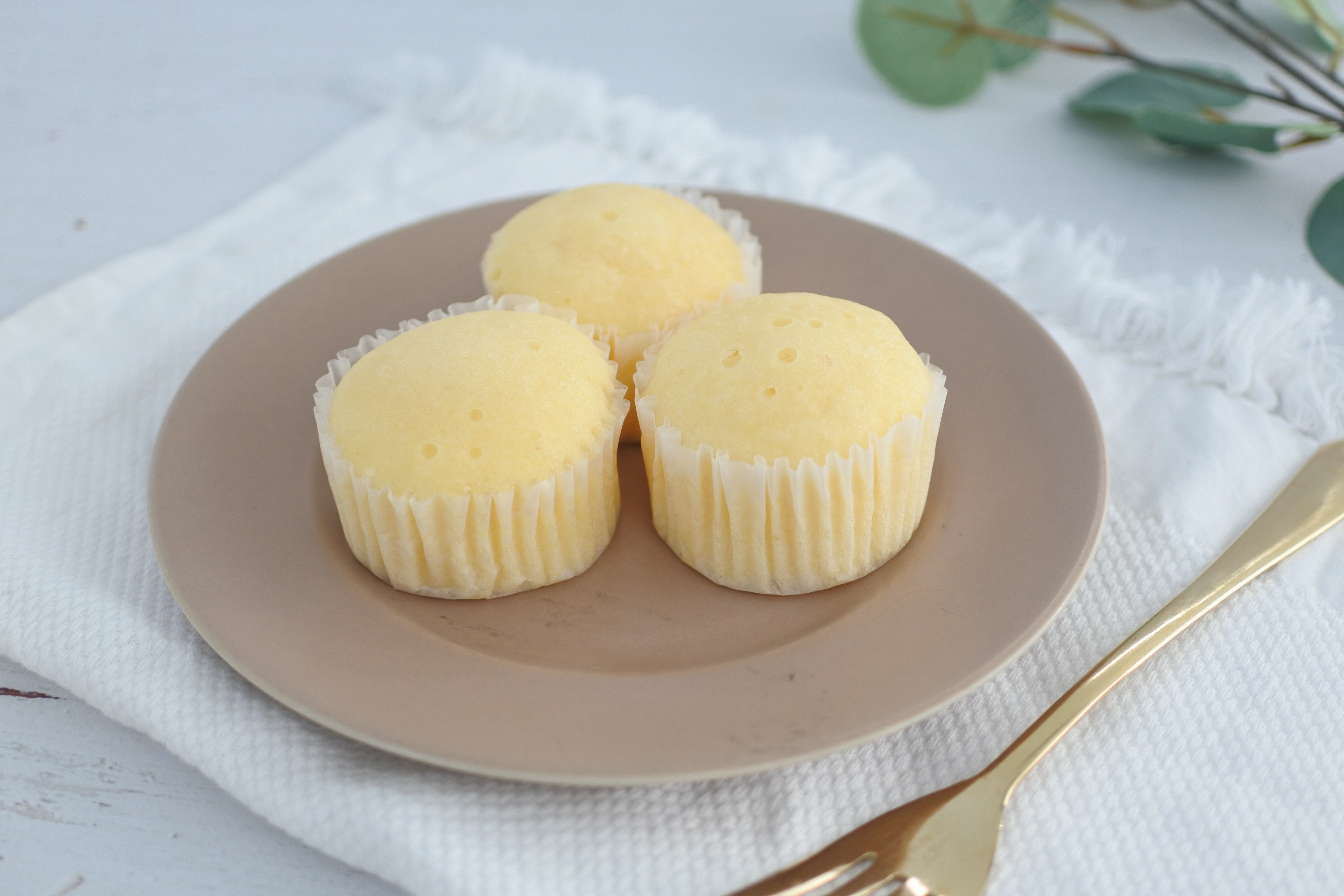 B国産小麦のミニたまご蒸しケーキ