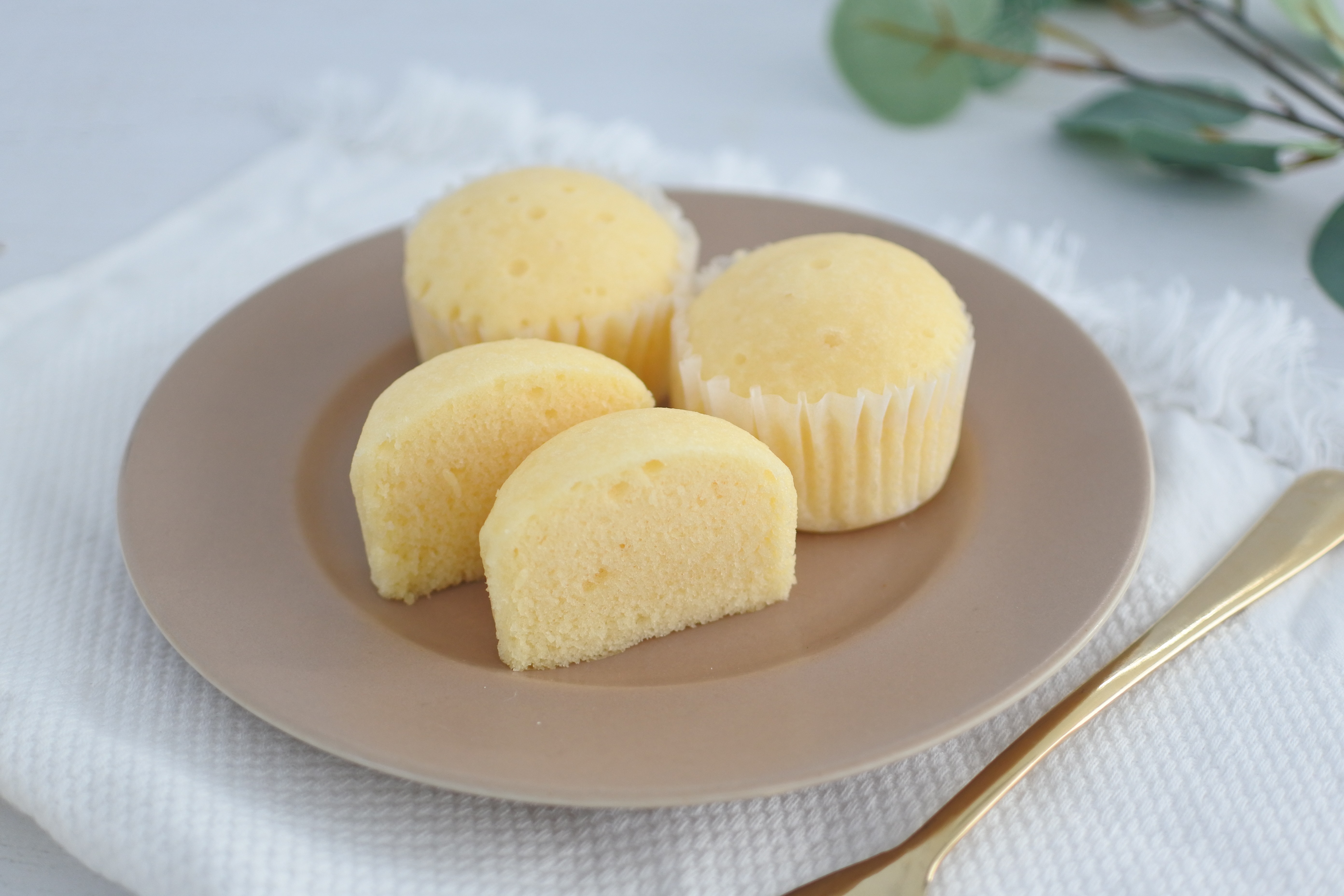 B国産小麦のミニたまご蒸しケーキ