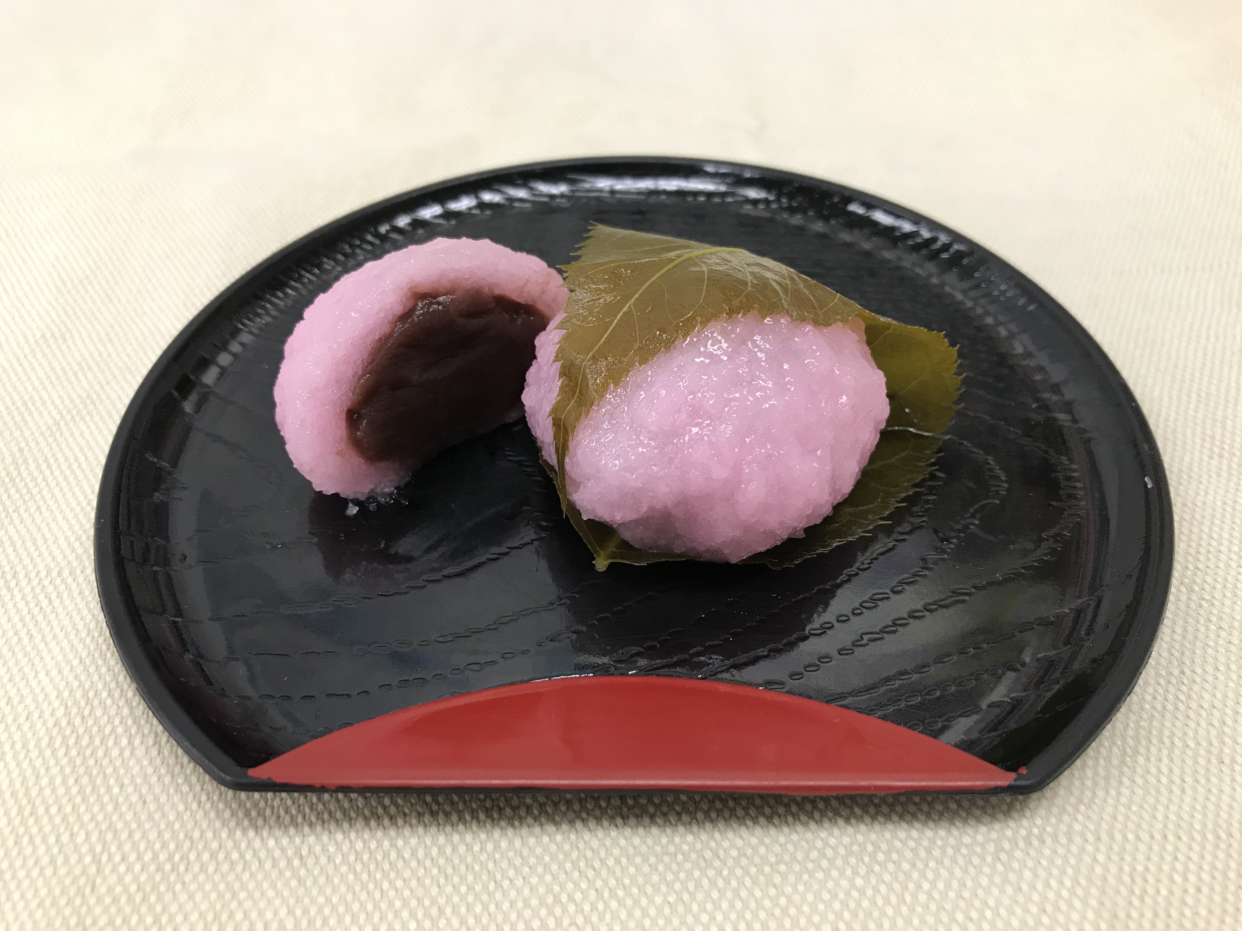 桜餅（桜葉別添）　行事食