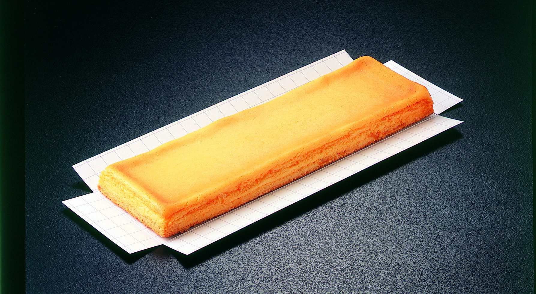 フリーカットケーキ　ベイクドチーズケーキ（北海道産生クリーム使用）