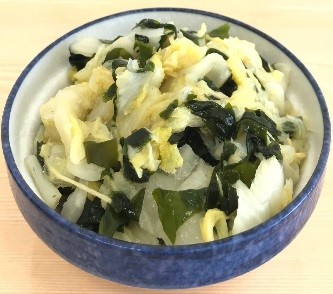 冷凍白菜とわかめの生姜あえ