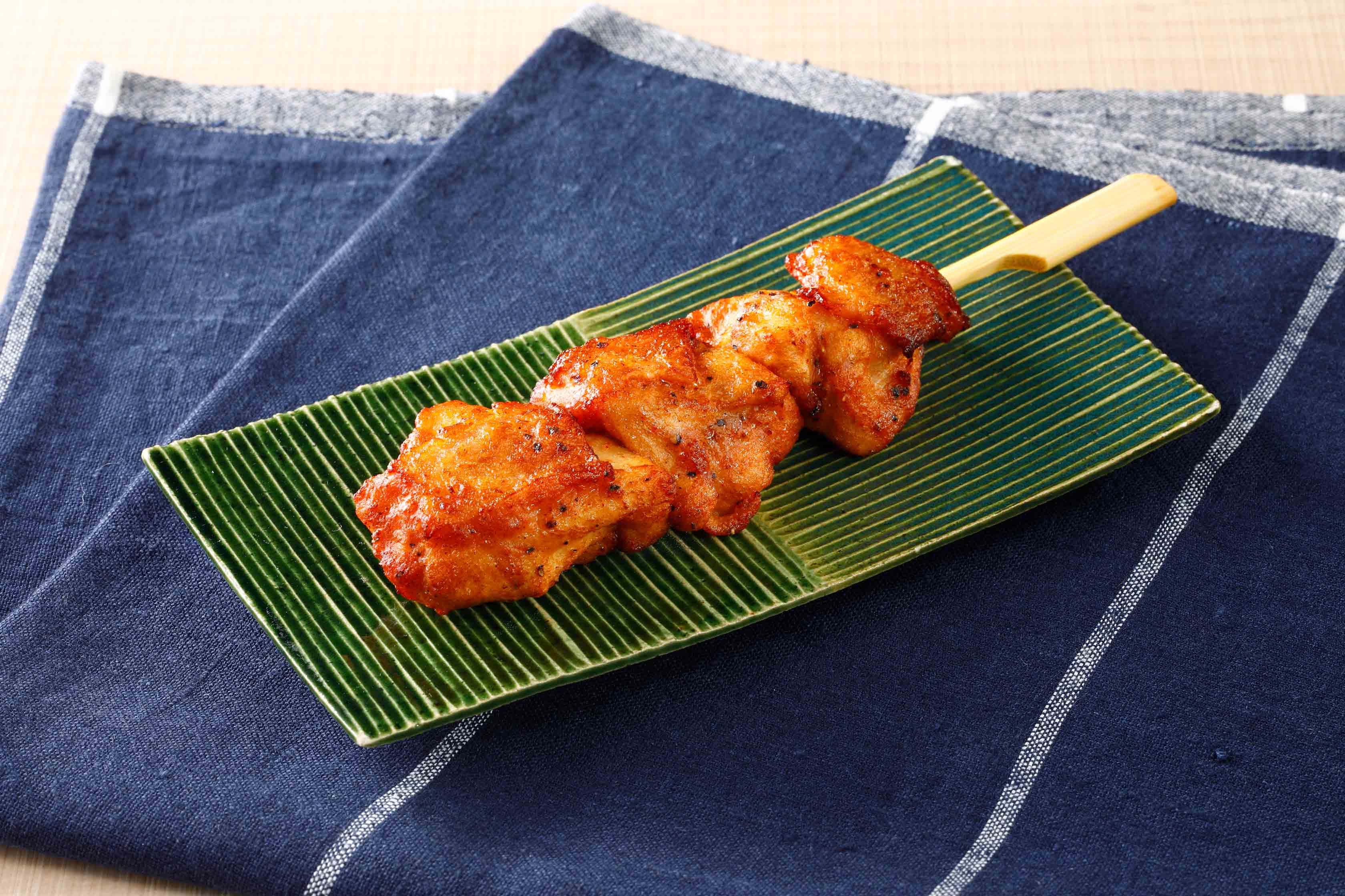 鶏もも串 ホット76