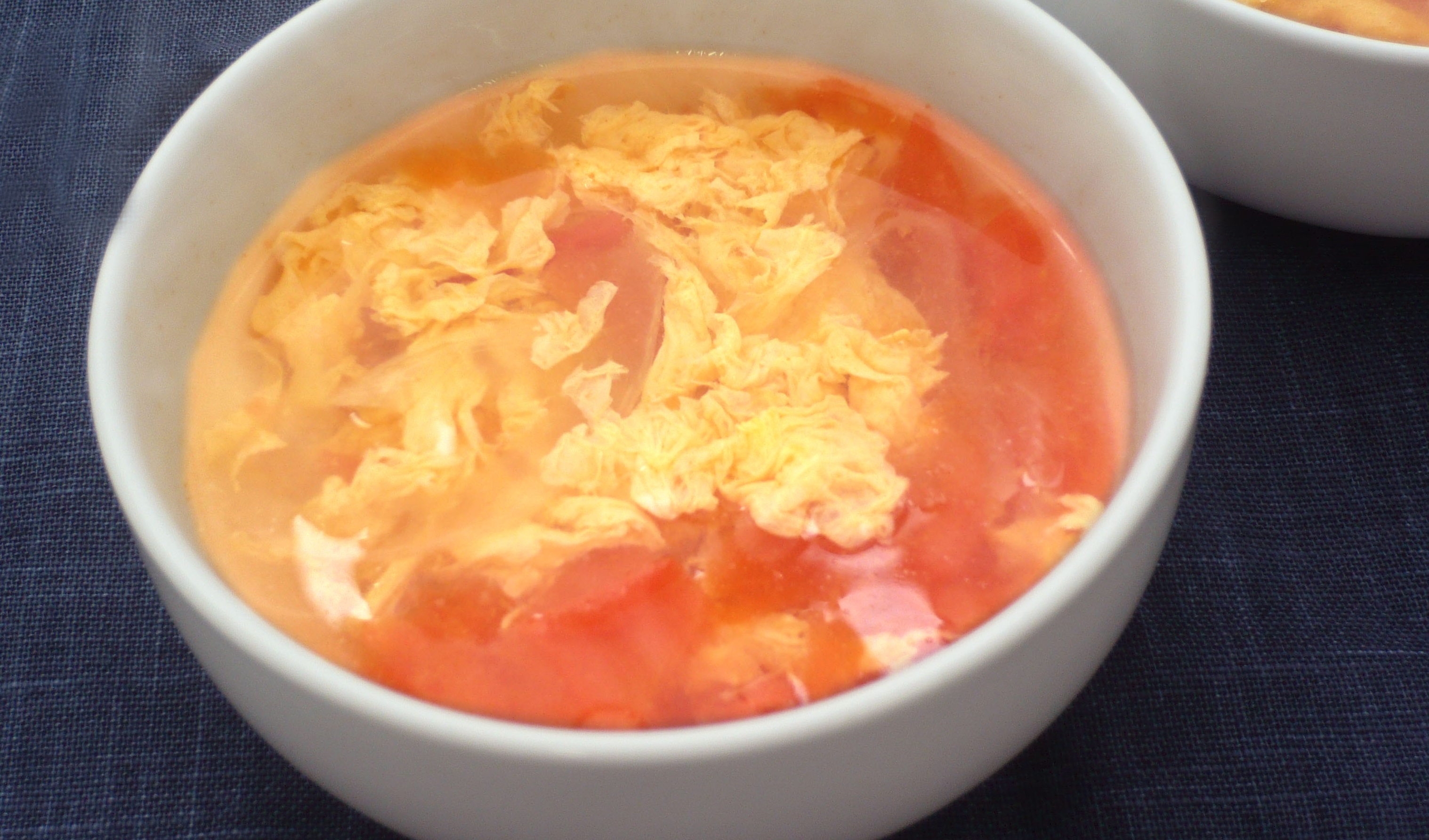 さっぱりトマトとふわふわたまごスープ