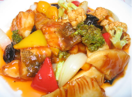 白身魚と彩り野菜の甘酢あんかけソース