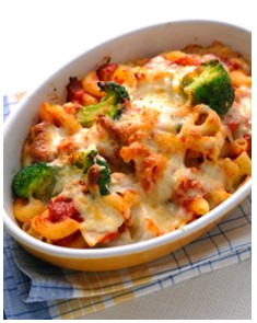 マカロニと野菜のトマトグラタン